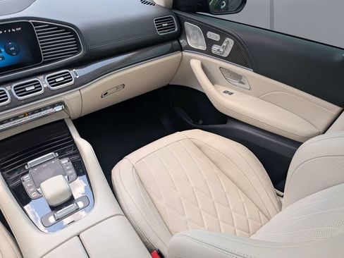 Used 2025 Mercedes-Benz GLE 53 AMG 4MATIC image 19
