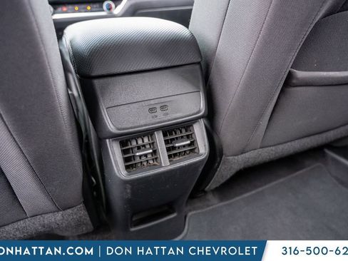 Used 2025 Chevrolet Equinox LT image 23