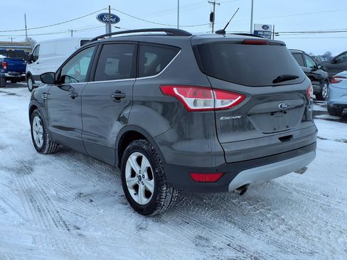 Used 2015 Ford Escape SE w/ Equipment Group 201A image 5