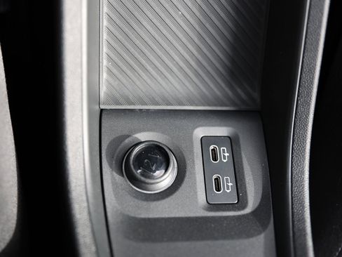 Used 2025 MINI Cooper 2-Door Hardtop image 29