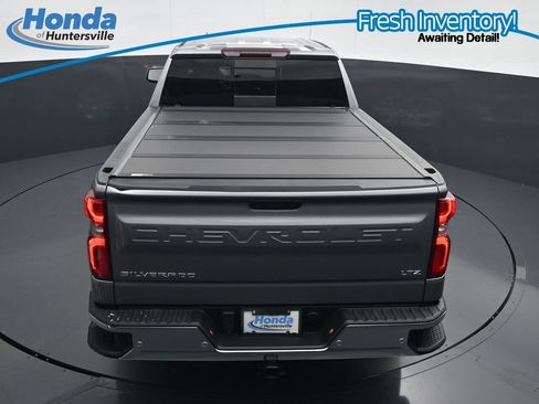 Used 2023 Chevrolet Silverado 1500 LTZ w/ LTZ Convenience Package II AWD/4WD image 26