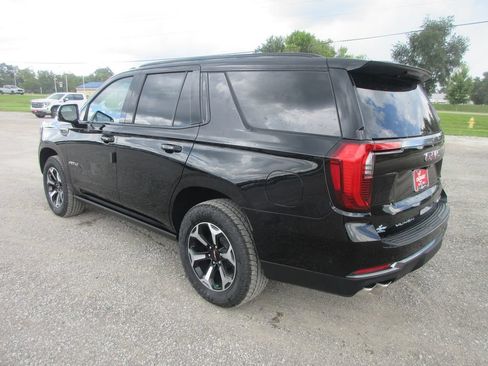 New 2026 GMC Yukon AT4 w/ AT4 Premium Plus Package AWD/4WD image 6