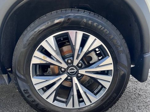 Used 2022 Nissan Rogue SV AWD/4WD image 48