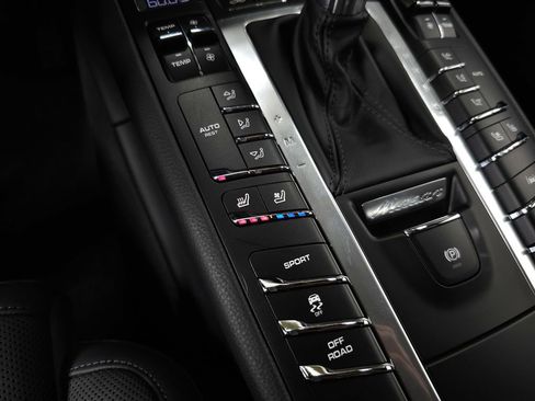 Used 2019 Porsche Macan S AWD/4WD image 29