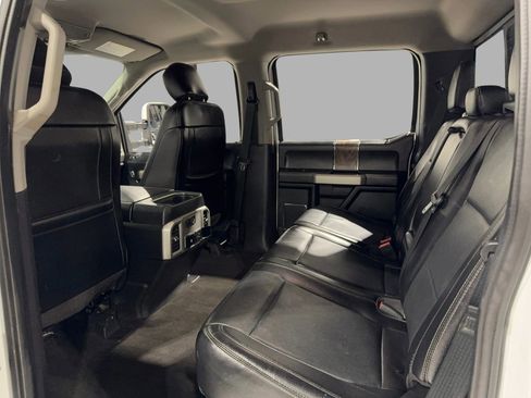 Used 2018 Ford F250 Lariat w/ Lariat Value Package image 21