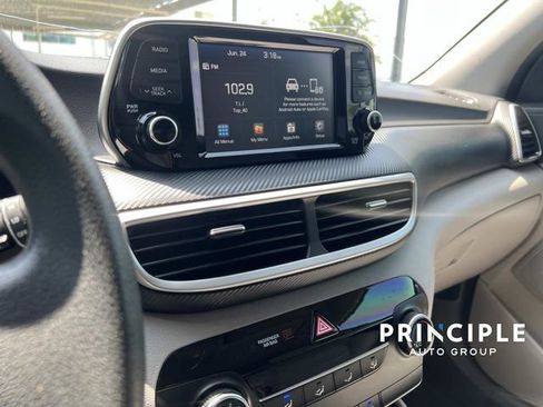 Used 2021 Hyundai Tucson SE FWD image 23