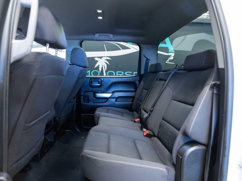 Used 2019 Chevrolet Silverado 2500 LT AWD/4WD image 14