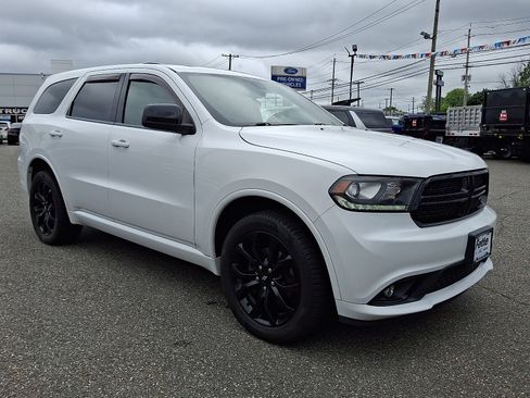 Used 2019 Dodge Durango SXT AWD/4WD image 3