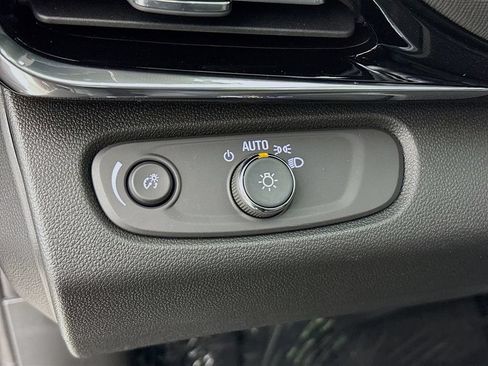 New 2026 Buick Envista Sport Touring w/ Convenience I Package FWD image 10
