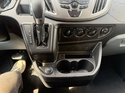 Used 2019 Ford Transit 150 XLT RWD image 29