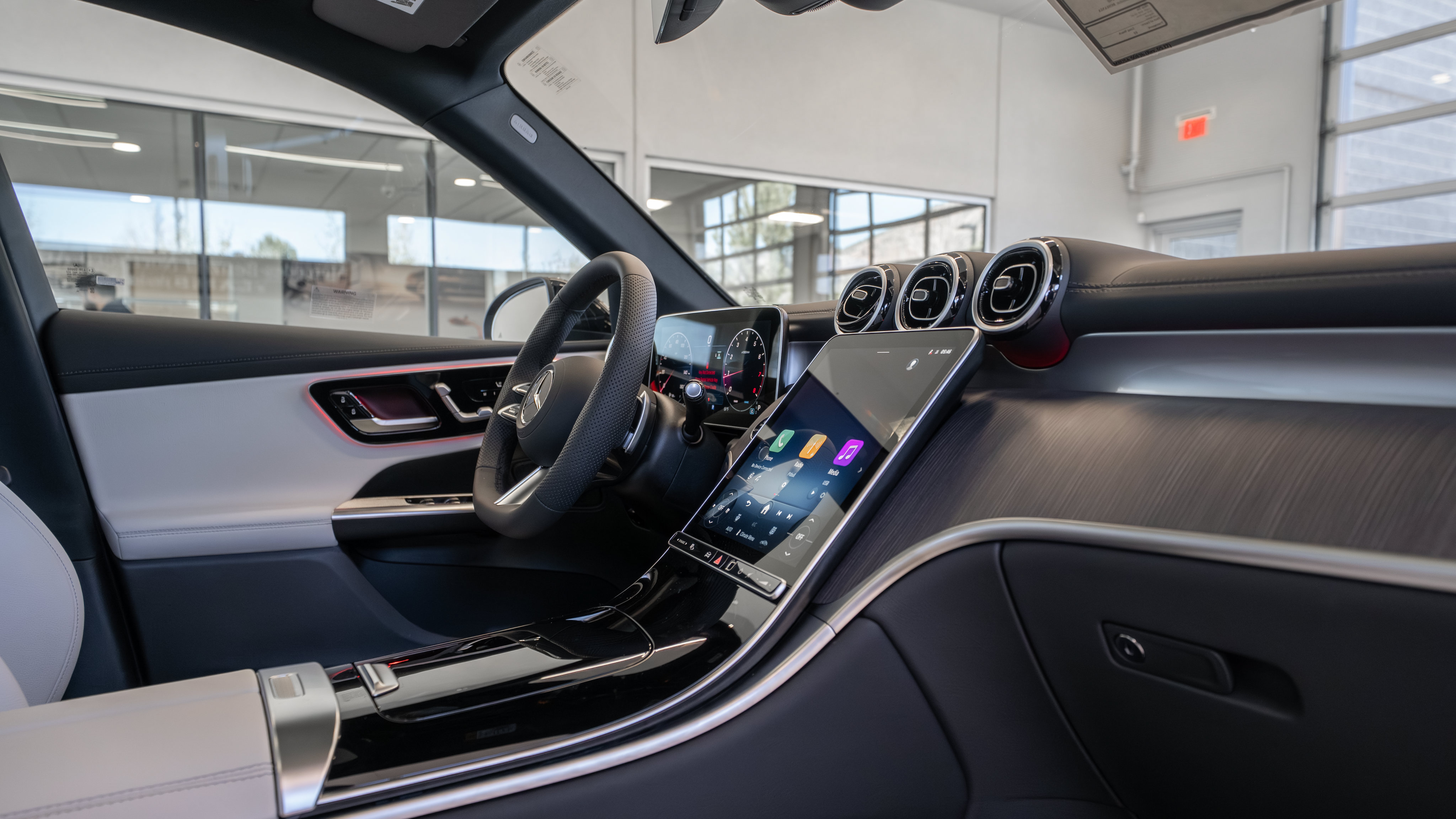 Certified 2026 Mercedes-Benz GLC 300 4MATIC image 18