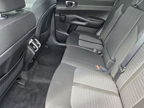 New 2025 Kia Sorento LX image 21