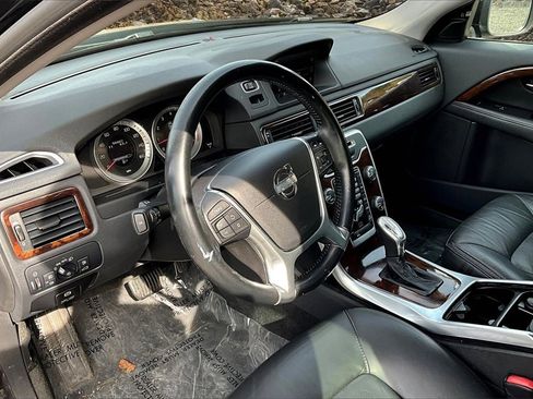 Used 2013 Volvo XC70 3.2 image 5