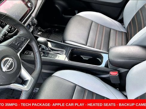 Used 2023 Nissan Kicks SR w/ SR Premium Package FWD image 18