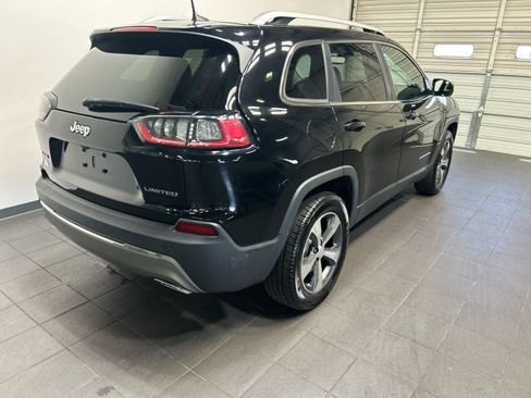 Used 2021 Jeep Cherokee Limited AWD/4WD image 3