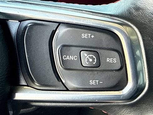 Used 2019 Jeep Wrangler Unlimited Rubicon AWD/4WD image 25