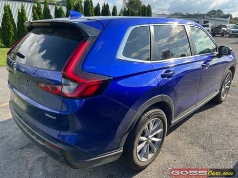 Used 2025 Honda CR-V EX image 3