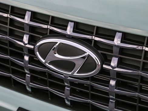 New 2026 Hyundai Venue SEL image 6