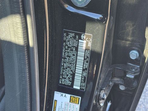 Used 2025 Toyota Prius LE image 24