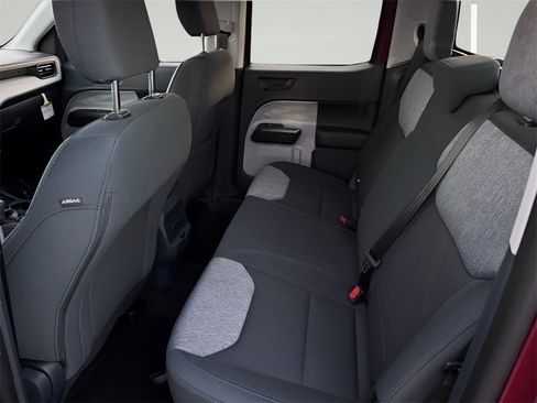 New 2026 Ford Maverick XLT image 32