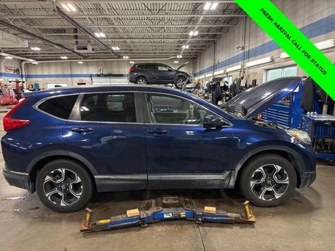 Used 2017 Honda CR-V Touring image 9