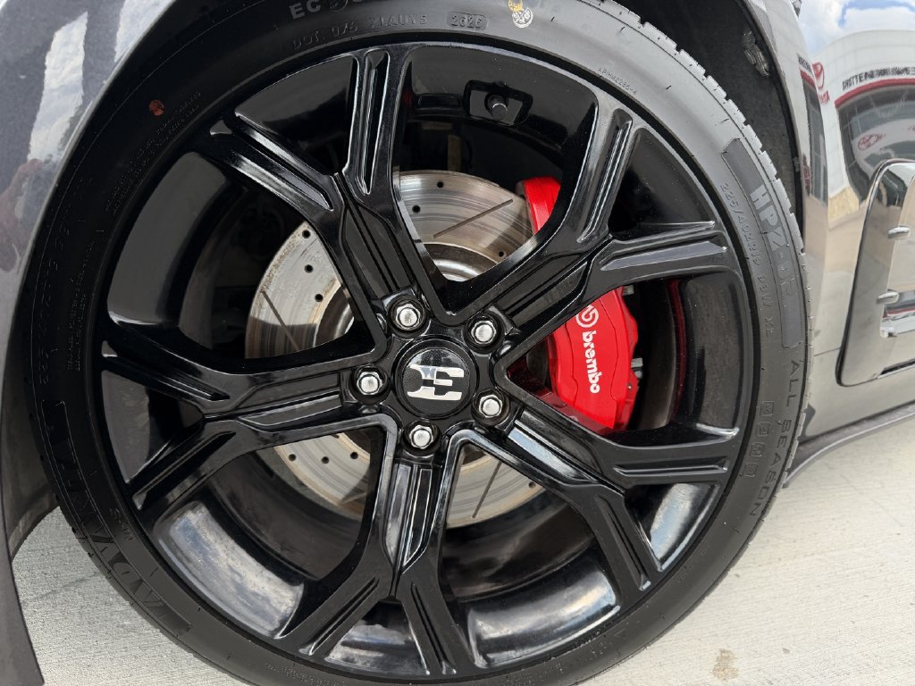 Used 2021 Kia Stinger GT1 RWD image 9