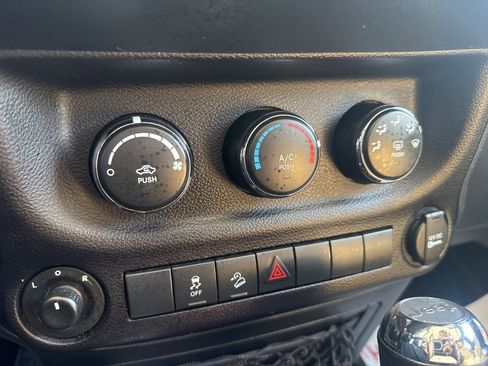 Used 2016 Jeep Wrangler Unlimited Sport w/ Quick Order Package 24S image 21