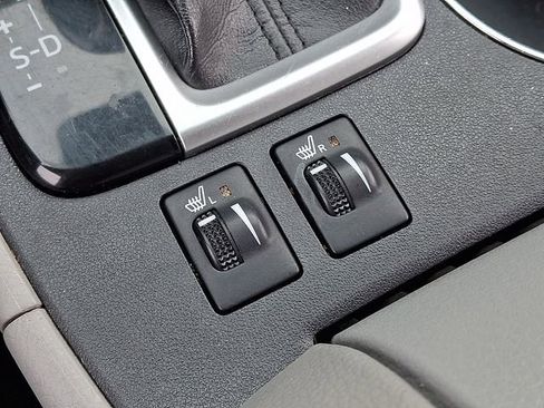 Used 2019 Toyota Highlander XLE image 27