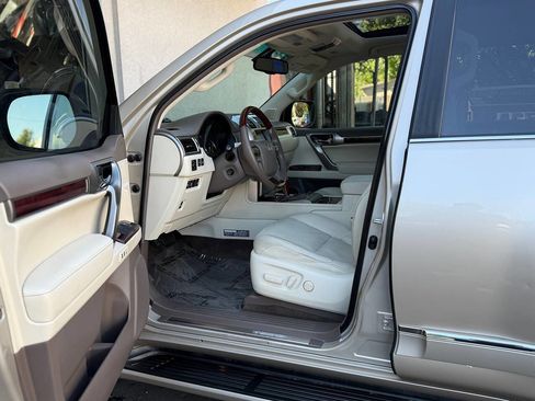 Used 2011 Lexus GX 460 Premium AWD/4WD image 42