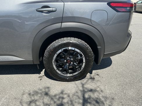 New 2026 Nissan Pathfinder Rock Creek AWD/4WD image 9