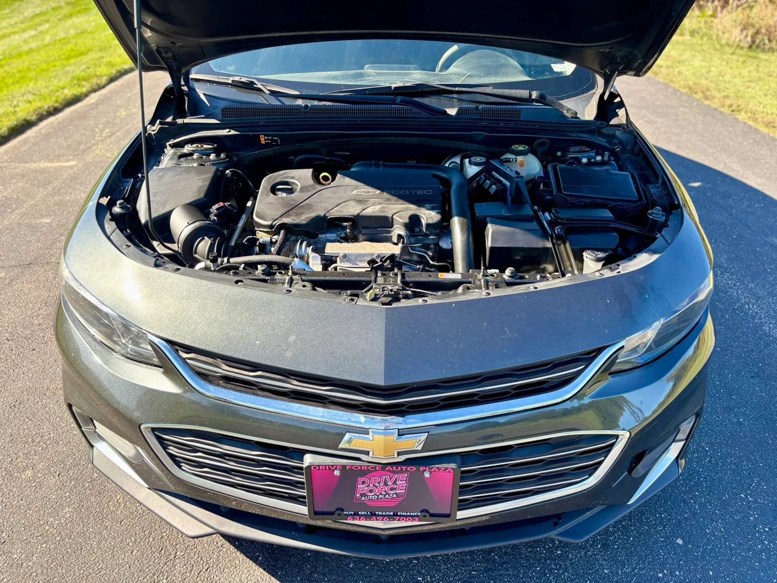 Used 2016 Chevrolet Malibu LT FWD image 11