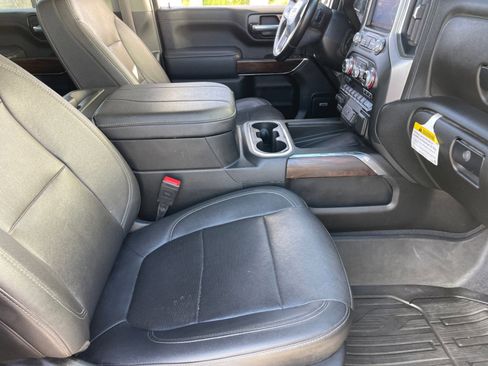 Used 2023 GMC Sierra 3500 SLT w/ SLT Premium Package image 19