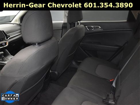 Used 2023 Kia Sportage LX image 15