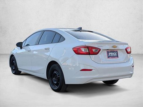 Used 2019 Chevrolet Cruze LS FWD image 7