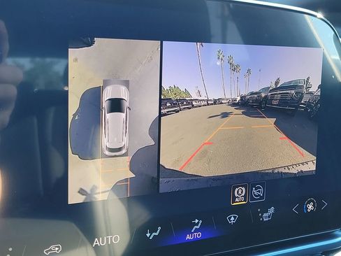 New 2026 Chevrolet Equinox EV LT image 9