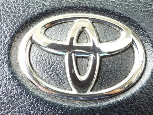 Used 2017 Toyota 4Runner Limited AWD/4WD image 78