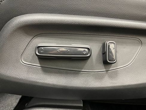 New 2026 Honda HR-V EX-L image 14