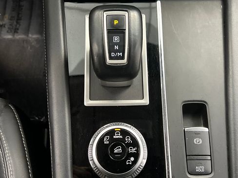 Used 2023 Mitsubishi Outlander SE image 52