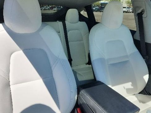 Used 2020 Tesla Model Y Long Range AWD/4WD image 14