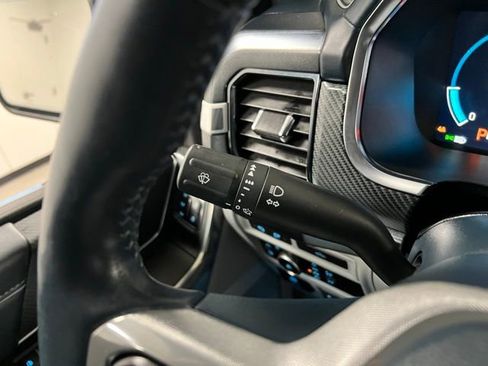 Used 2023 Ford F150 Limited image 28