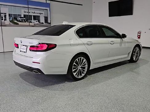 Used 2023 BMW 530i xDrive w/ Premium Package AWD/4WD image 8