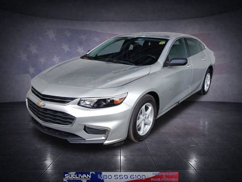 Used 2017 Chevrolet Malibu LS FWD image 1