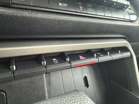 Used 2022 Toyota Tundra SR5 image 24