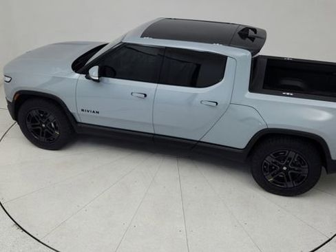 Used 2024 Rivian R1T Adventure image 77