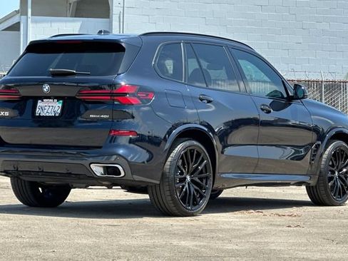 Used 2025 BMW X5 sDrive40i w/ M Sport Package RWD image 4