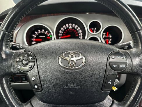 Used 2011 Toyota Sequoia Limited image 18