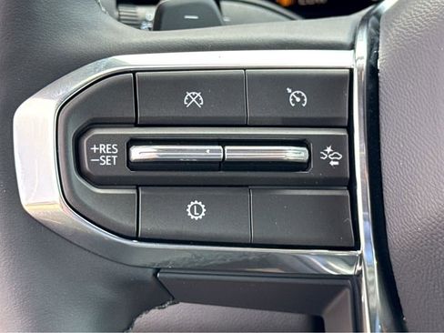 New 2026 GMC Acadia Elevation w/ LPO, Floor Liner Package AWD/4WD image 17