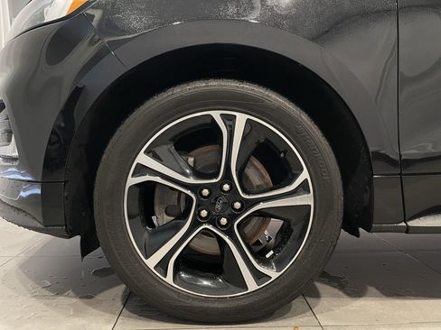 Used 2023 Ford Edge ST AWD/4WD image 7
