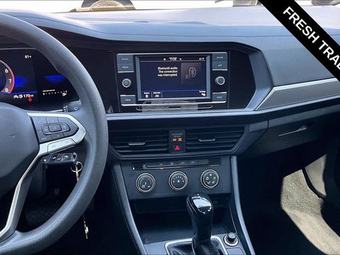Used 2022 Volkswagen Jetta S FWD image 9