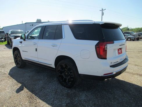 New 2026 GMC Yukon Denali w/ Denali Reserve Package AWD/4WD image 6